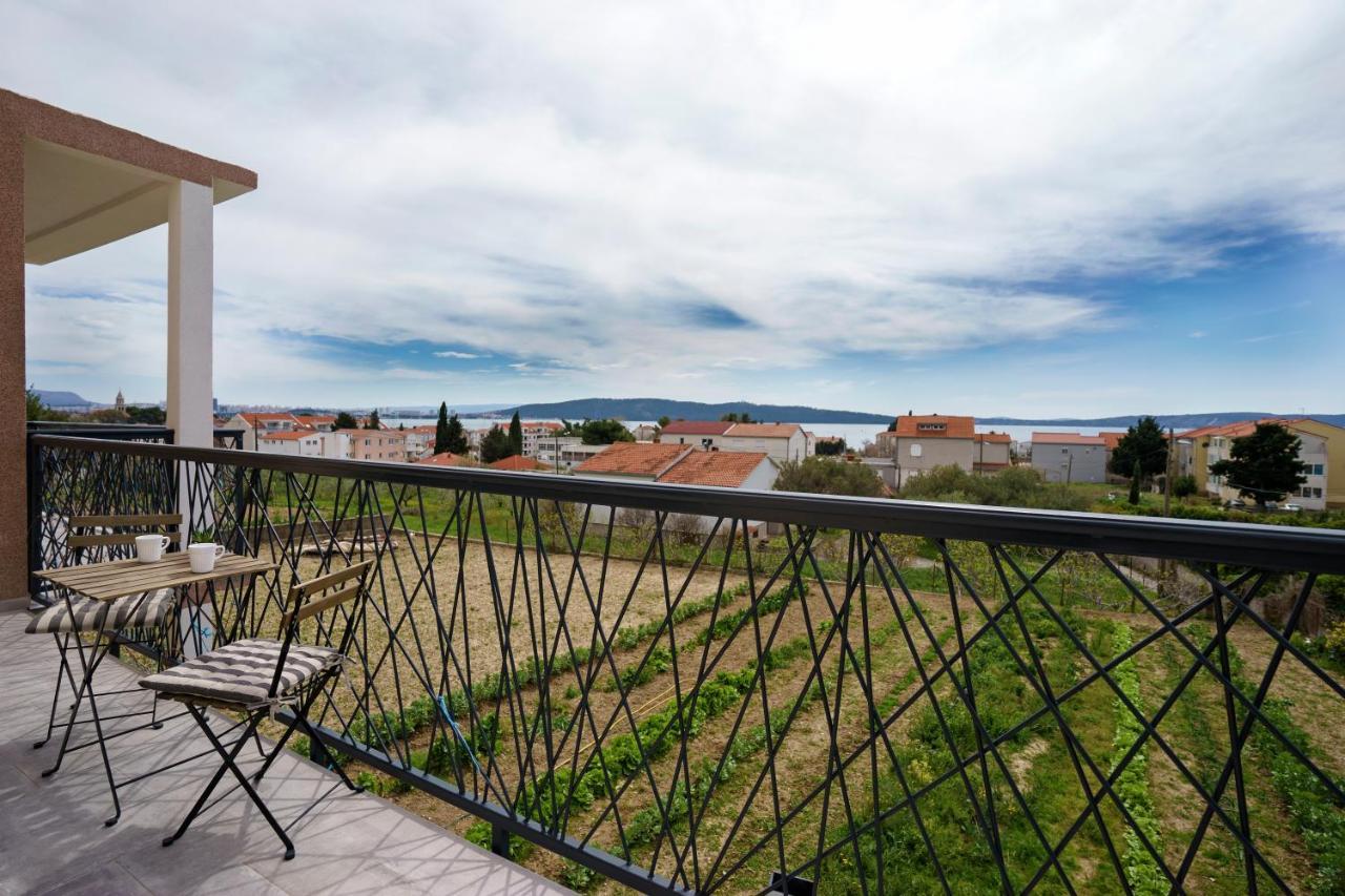 4-Star Apartments Bianco Kaštela Zewnętrze zdjęcie