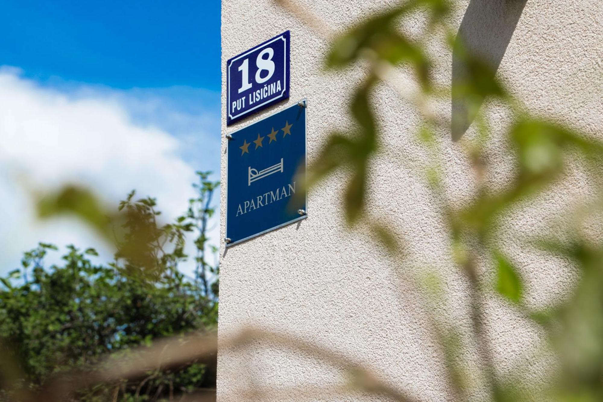 4-Star Apartments Bianco Kaštela Zewnętrze zdjęcie